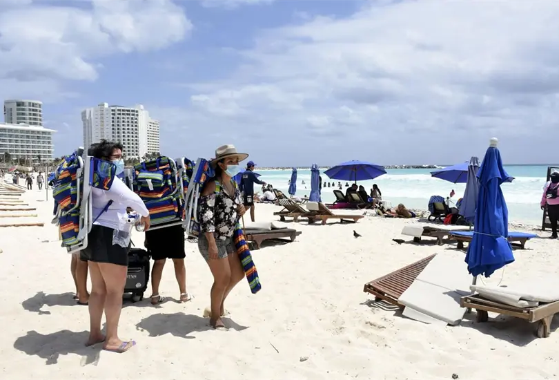 Cocodrilo ataca a una turista en Canc&uacute;n