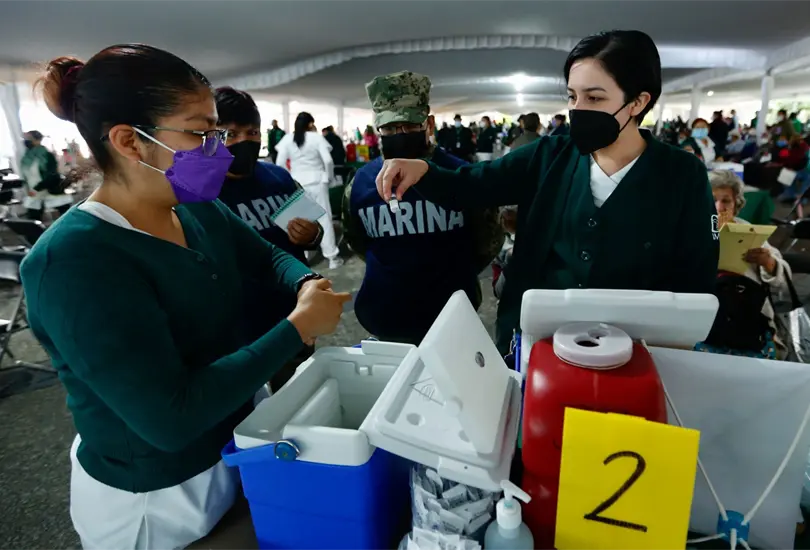 CDMX planea completar para octubre vacunaci&oacute;n a mayores de 18 a&ntilde;os