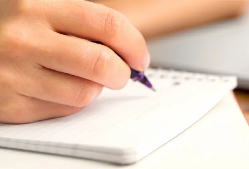 Por usar lenguaje inclusivo en examen, maestra le pone une de calificaci&oacute;n a alumna