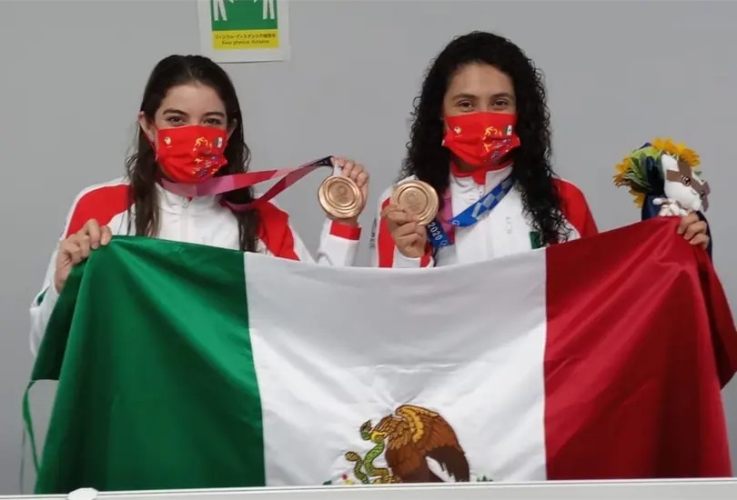 Alejandra Orozco y Gaby Agúndez ganan medalla de bronce en clavados Alejandra Orozco y Gaby Agúndez ganan medalla de bronce en clavados