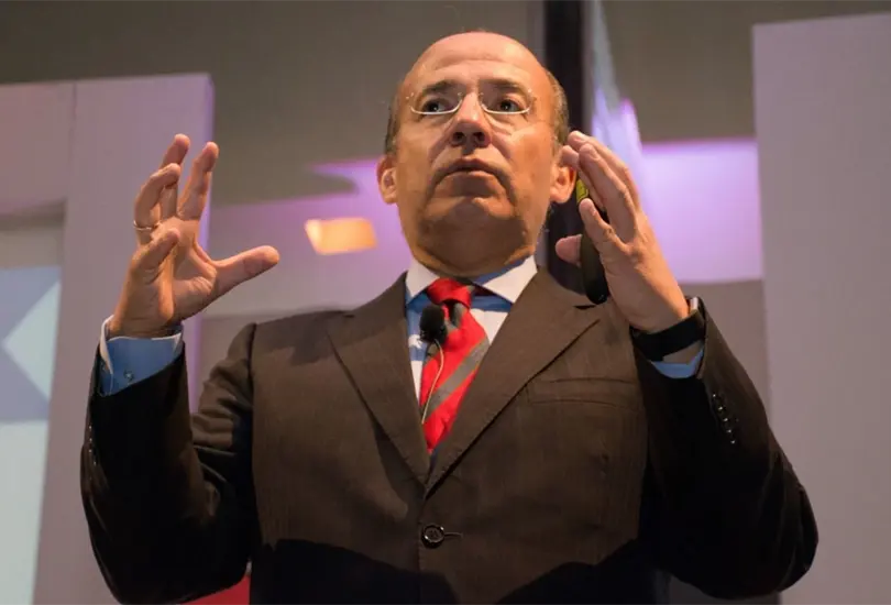 Consulta popular: ¿Por qué acciones se le señala a Felipe Calderón? Consulta popular: ¿Por qué acciones se le señala a Felipe Calderón?