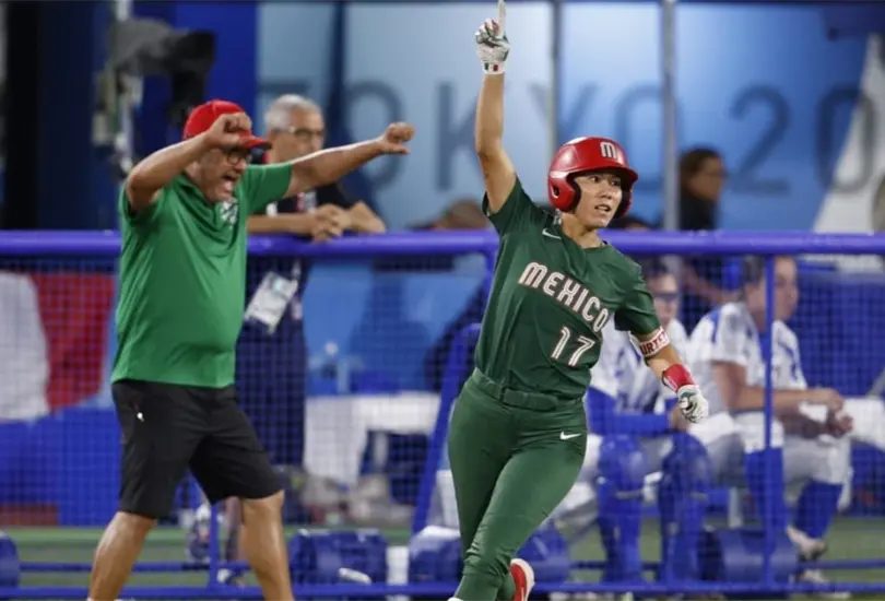 Equipo femenil de softbol explica porqué no se llevaron los uniformes Equipo femenil de softbol explica porqué no se llevaron los uniformes