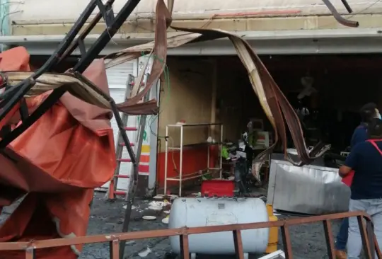 Explota tanque de gas en taquería de CDMX; hay 12 heridos Explota tanque de gas en taquería de CDMX; hay 12 heridos