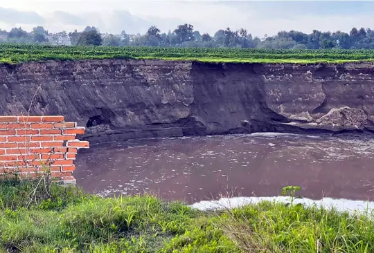 Extracción intensiva de agua y sequía, causas del socavón de Puebla