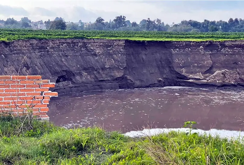 Extracci&oacute;n intensiva de agua y sequ&iacute;a, causas del socav&oacute;n de Puebla