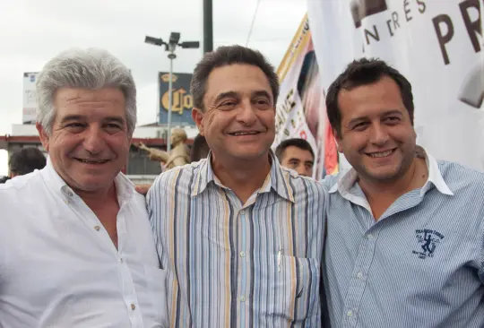 Quiénes son y a qué se dedican los hermanos de AMLO