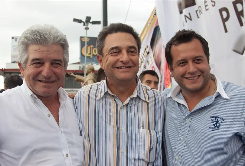 Qui&eacute;nes son y a qu&eacute; se dedican los hermanos de AMLO