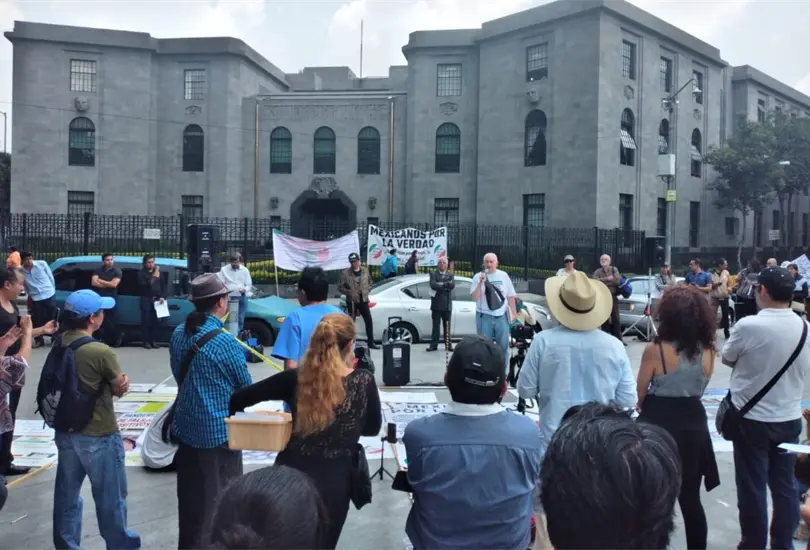 Antivacunas protestan en el d&iacute;a con m&aacute;s contagios por COVID-19 en M&eacute;xico 