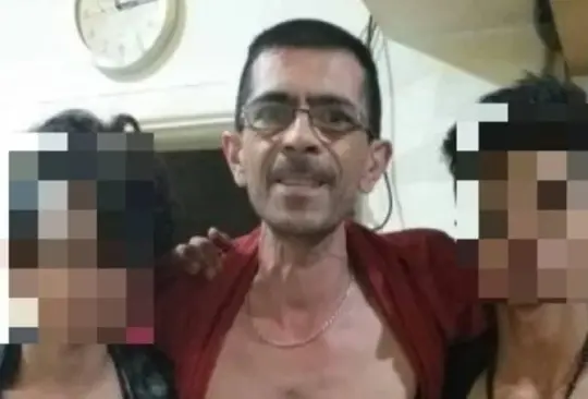 Adolescente apuñala a su padre porque intentó violar a su hermanito Adolescente apuñala a su padre porque intentó violar a su hermanito