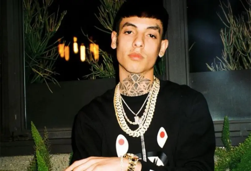 Natanael Cano, cantante de corridos tumbados, critica el sistema educativo en M&eacute;xico