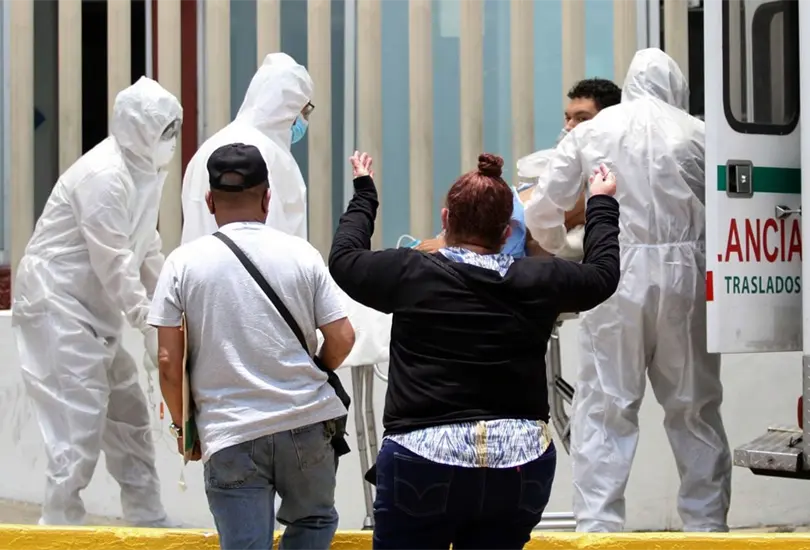 Personas vacunadas pueden infectarse y transmitir el COVID-19: L&oacute;pez-Gattel