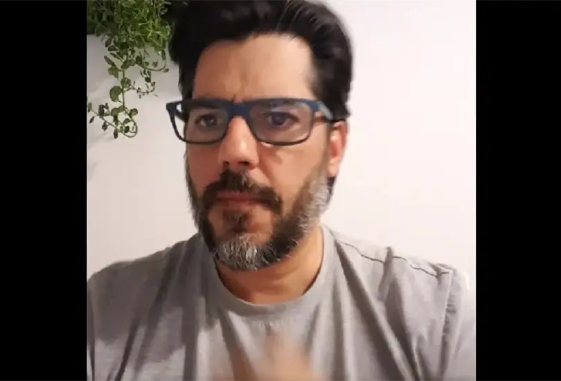 Critican a actor por invitar a feministas a trabajar en Afganist&aacute;n 