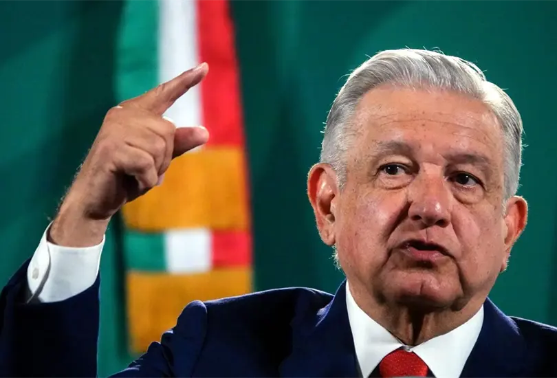 AMLO llama a la gente a buscar refugio por hurac&aacute;n Grace