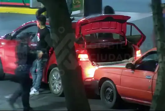Apaga a distancia su carro y policías logran la captura de 5 asaltantes Apaga a distancia su carro y policías logran la captura de 5 asaltantes