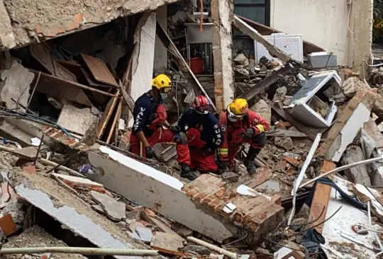 Un niño fallece tras el derrumbe de un hotel por el paso del huracán Nora 