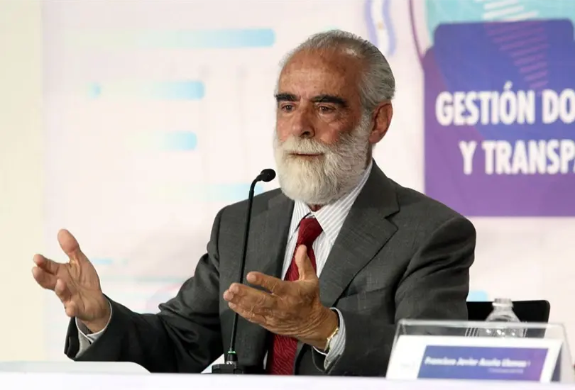 Circo perverso, llama Fern&aacute;ndez de Cevallos a la consulta y lo que sigue
