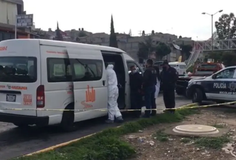 Pasajero de combi desarma y asesina a un ladrón en el Edomex Pasajero de combi desarma y asesina a un ladrón en el Edomex