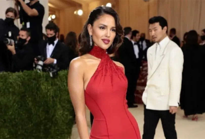 Soy inmigrante y soy mexicana, afirma Eiza Gonz&aacute;lez durante la MET Gala 