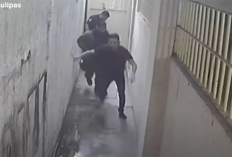 En menos de tres minutos, as&iacute; escap&oacute; el Comandante Calamardo de la c&aacute;rcel