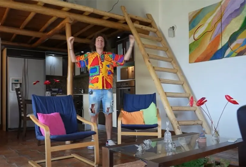 Critican a Luisito Comunica por comprar una casa en Venezuela 