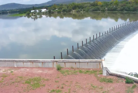 Cuatro estados se verían afectados por desfogue de la presa Zimapán