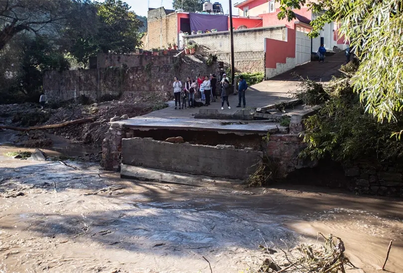 CJNG reparte despensas a afectados por inundaciones en Zacatecas