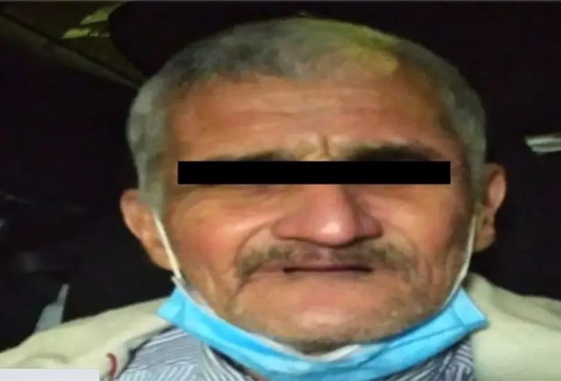 Abuelito está en prisión ¡por el supuesto robo de dos barras de chocolate! Abuelito está en prisión ¡por el supuesto robo de dos barras de chocolate!