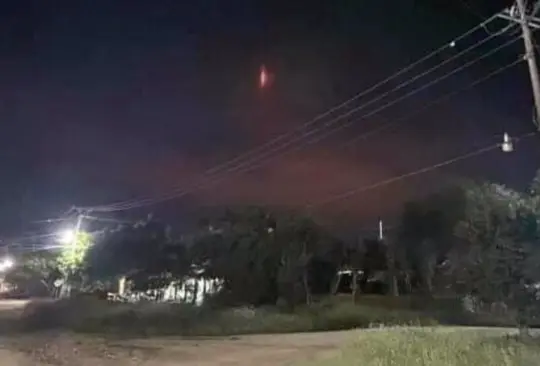 ¿Qué es la extraña luz roja que apareció en el cielo de Oaxaca?