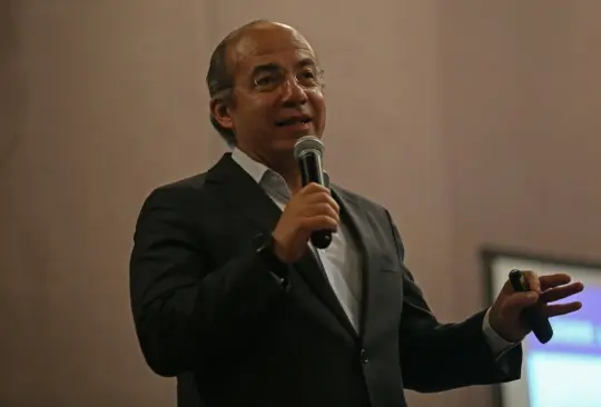 Quitar el Monumento a Colón es un delito, le roban a la CDMX: Felipe Calderón 