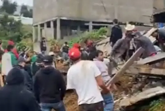 Una familia fallece sepultada tras las fuertes lluvias en el Edomex