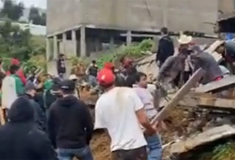 Una familia fallece sepultada tras las fuertes lluvias en el Edomex Una familia fallece sepultada tras las fuertes lluvias en el Edomex