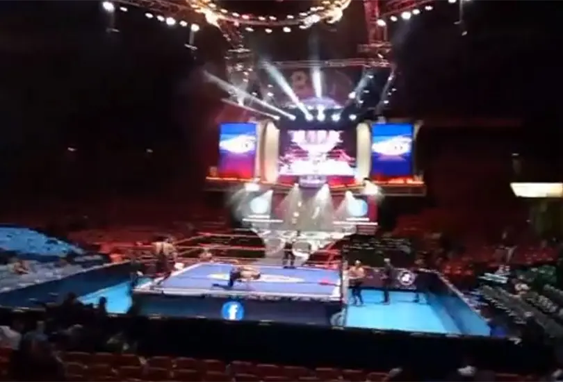 Sismo sorprende a luchadores en plena pelea en la Arena M&eacute;xico; as&iacute; reaccionaron 