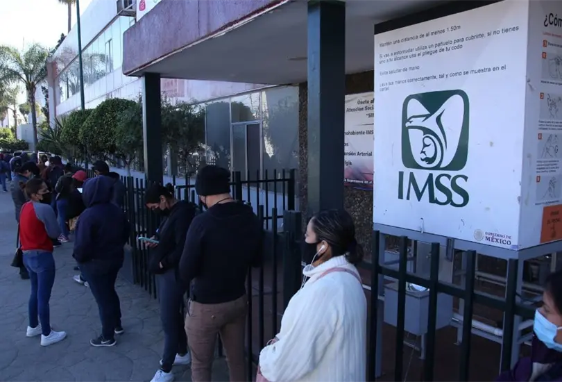 Paso a paso, as&iacute; puedes tramitar en l&iacute;nea el Permiso COVID-19 del IMSS