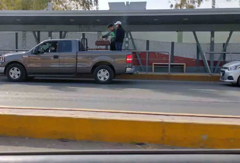 En plena vacunación contra COVID-19, jóvenes arman carnita asada en Torreón En plena vacunación contra COVID-19, jóvenes arman carnita asada en Torreón