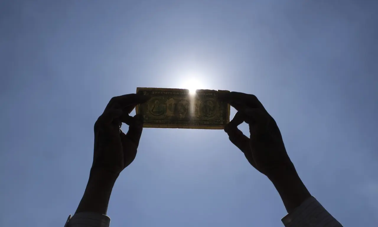  Así se cotiza el dólar hoy. 