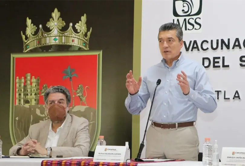 Chiapas arranca la vacunaci&oacute;n de refuerzo al personal del sector educativo