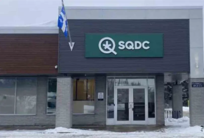 Solicitar&aacute;n certificado de vacunaci&oacute;n COVID-19 para comprar alcohol y cannabis en Canad&aacute;