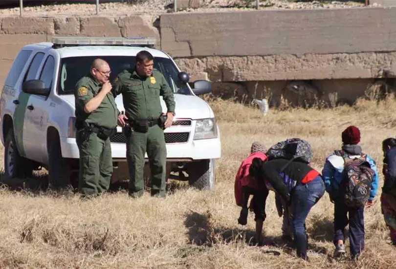 Mexicano muere bajo custodia de autoridades fronterizas de Estados Unidos; investigan caso Mexicano muere bajo custodia de autoridades fronterizas de Estados Unidos; investigan caso
