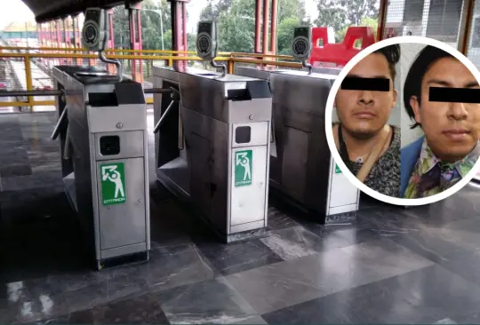 Hombre cita en el Metro a sujetos que le robaron una consola de audio y los atrapa