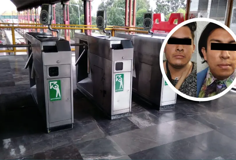Hombre cita en el Metro a sujetos que le robaron una consola de audio y los atrapa