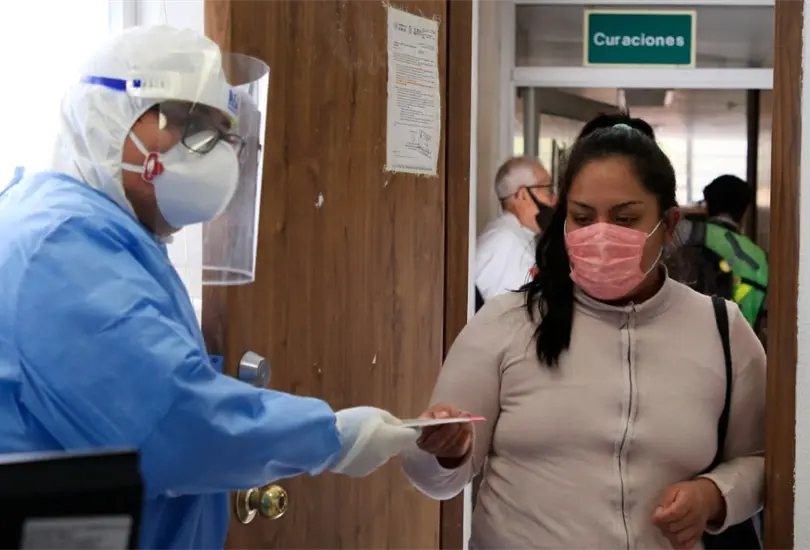 IMSS aplica medidas para facilitar atenci&oacute;n de personas con sospecha de COVID-19