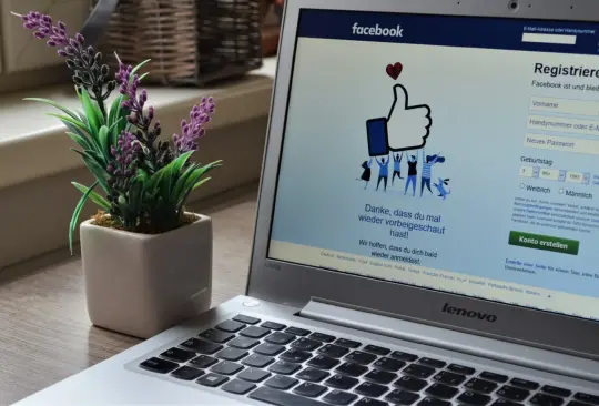 Facebook anunció que dejará de existir la función de compras en vivo para dar paso a nuevos reels que permitirán a los vendedores anunciar sus productos Facebook anunció que dejará de existir la función de compras en vivo para dar paso a nuevos reels que permitirán a los vendedores anunciar sus productos
