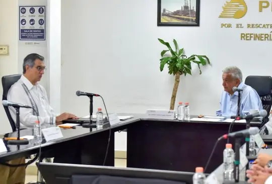 El presidente adelantó que se seguirá invirtiendo en la refinería Madero El presidente adelantó que se seguirá invirtiendo en la refinería Madero