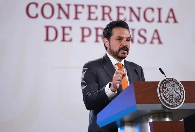 Zo&eacute; Robledo. director general del IMSS. 