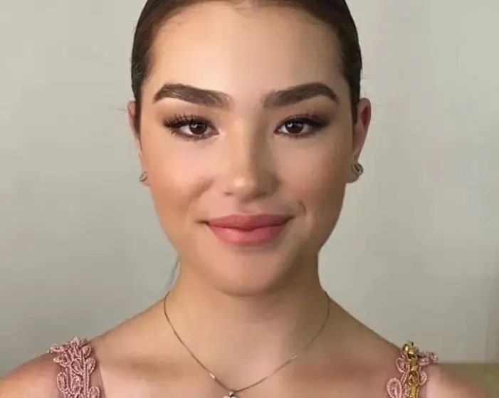 Cinnamon ya cumpli&oacute; 16 a&ntilde;os, pero al parecer tiene planeado celebrar su fiesta de 15 a&ntilde;os.