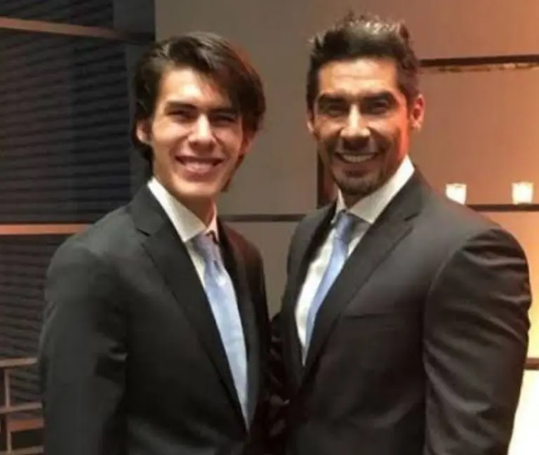Charly López y su hijo Emiliano (Facebook)