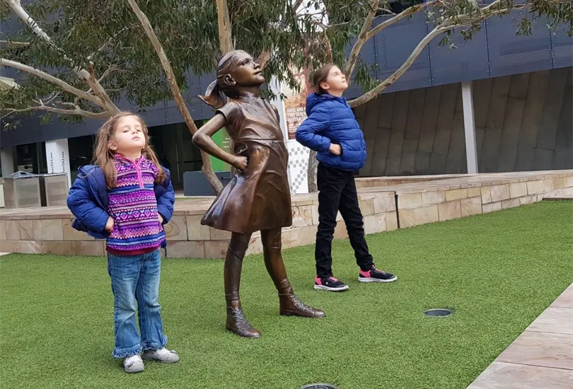 En M&eacute;xico, como en otros lugares del mundo, las ni&ntilde;as suelen enfrentar m&aacute;s obst&aacute;culos que los ni&ntilde;os.