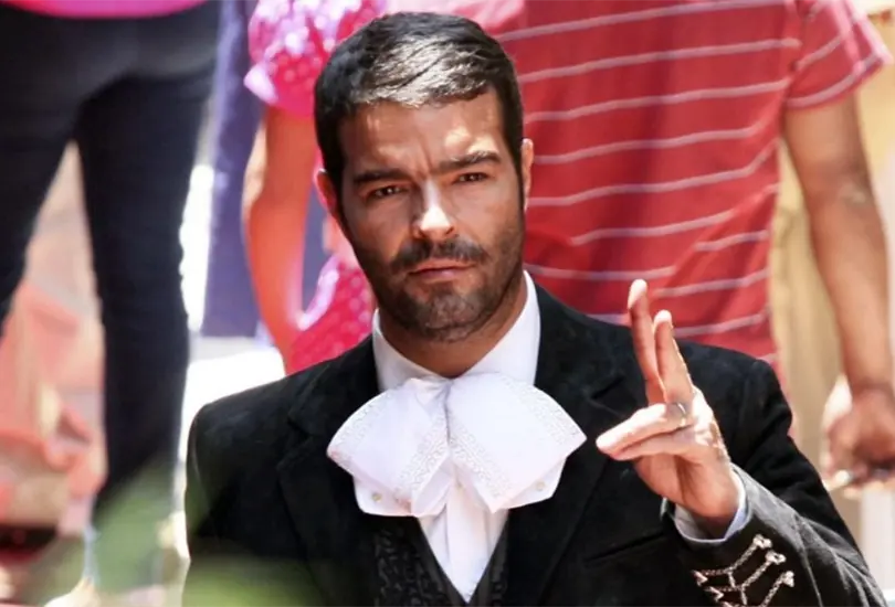 Aunque Pablo Montero asegur&oacute; que &eacute;l pondr&iacute;a 2 mil pesos para pagarle a los m&uacute;sicos, los mariachis se&ntilde;alaron que no sac&oacute; ni un s&oacute;lo peso y esper&oacute; que las personas que no ten&iacute;an nada que ver comenzaran a coperar para pagar la deuda.