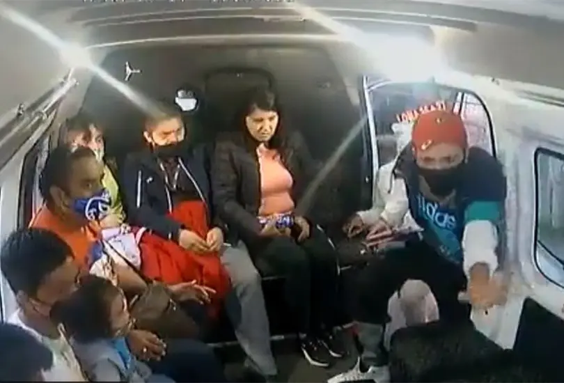 La joven le pidi&oacute; al ratero que no se llevara su celular. 