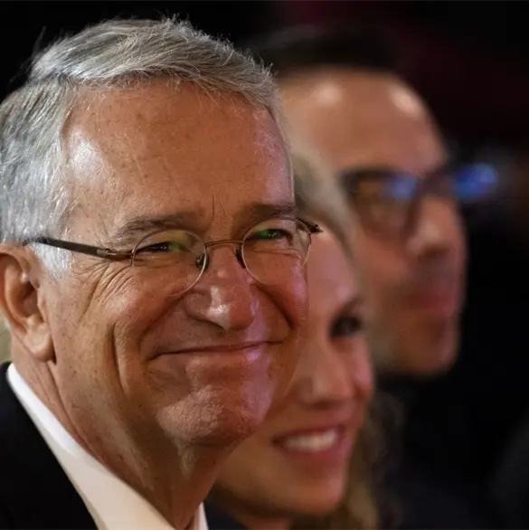 Lujo en las alturas: así vive Salinas Pliego en su impresionante mansión sobre Reforma Lujo en las alturas: así vive Salinas Pliego en su impresionante mansión sobre Reforma